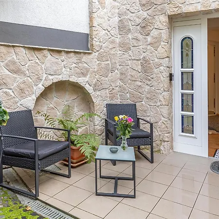 Katrin's Place - Woellstadt Mit Terrasse Oder Balkonen * Wollstadt