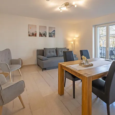 Katrin's Place - Woellstadt Mit Terrasse Oder Balkonen 아파트