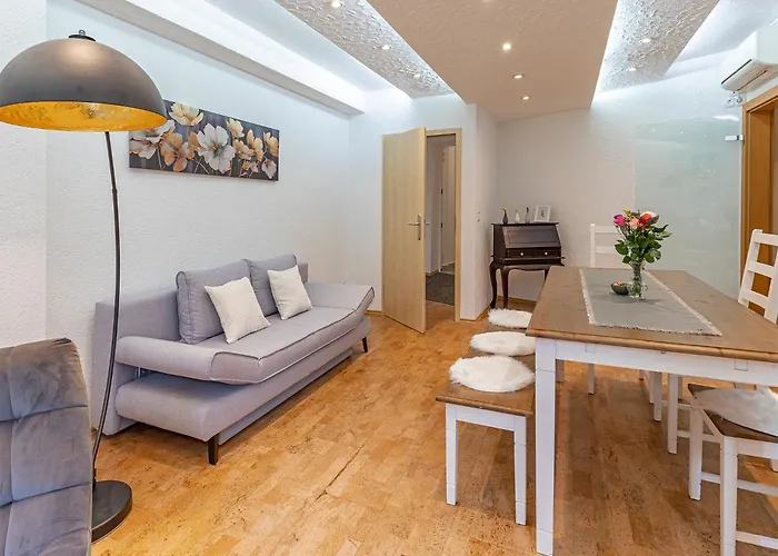 Apartman Katrin's Place - Woellstadt Mit Terrasse Oder Balkonen Wollstadt