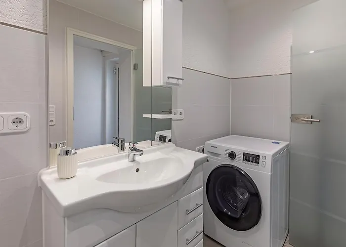 Apartmán Katrin's Place - Woellstadt Mit Terrasse Oder Balkonen *